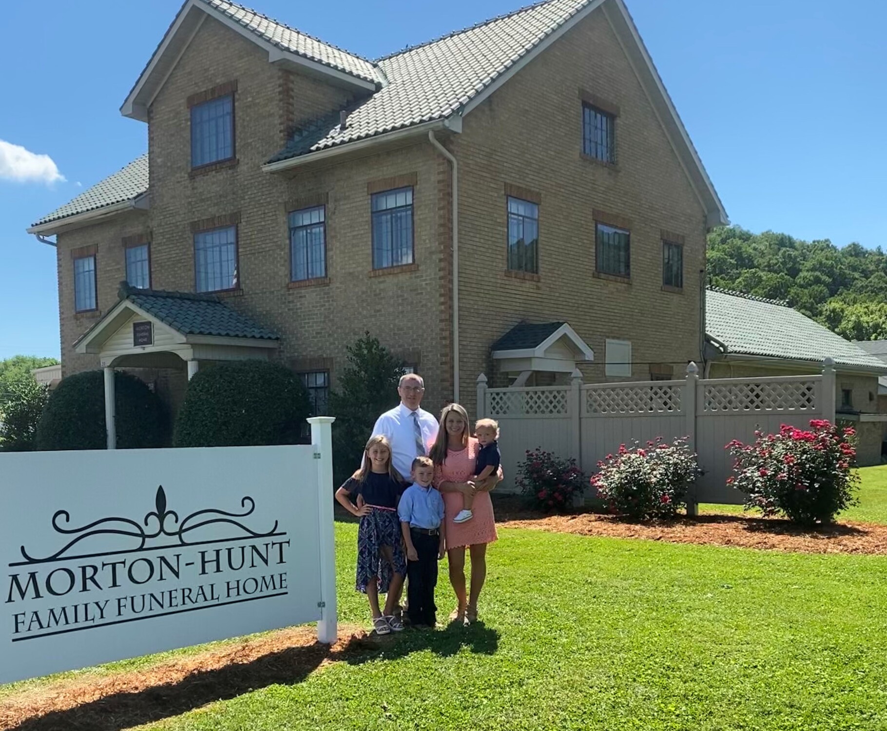Hunt Funeral Home Obituaries: Celebrating Lives and Legacies